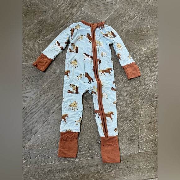 Angel Dear Convertible Horse Print Romper - Picture 1 of 5